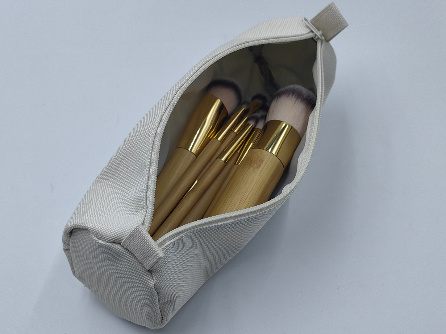 Bamboo Makeup Brush Set — 10 Pcs + Oxford Cloth Bag + 4 Sponges