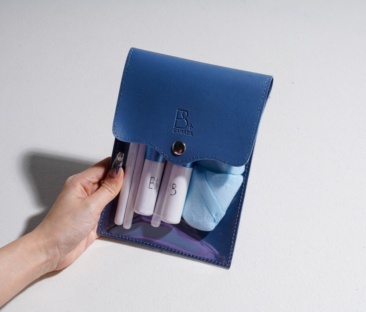 Travel Brush Set: 5 Brushes + Bag + Powder Puff